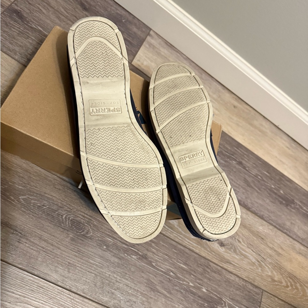 Sperry Men's Red and Navy Boat Shoes - Picture 6 of 9